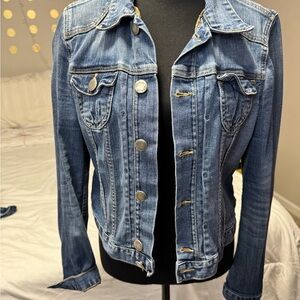 Comfort Denim Medium Wash Jean Jacket (Dear Denim) – Size S